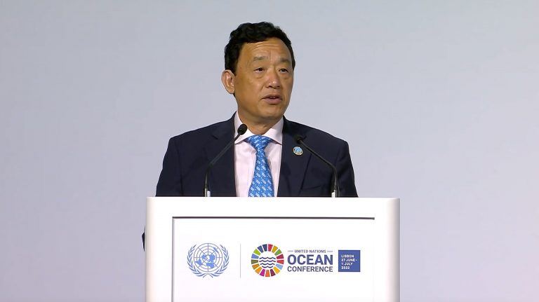 The FAO Director-General underlined the vital importance of achieving SDG14 on Life Below Water.