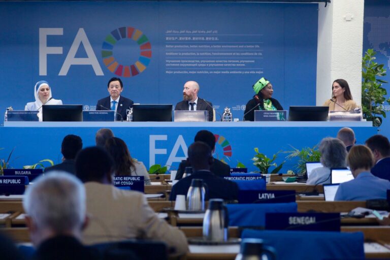(L-R) Princess Basma Bint Ali of Jordan, FAO Director-General QU Dongyu, COFO chairperson Glenn Hargrove, winner of the Wangari Maathai Forest Champions Award 2022 Cécile Ndjebet, and World Forestry Congress Youth Forest Change-makers winner Analí Bustos.