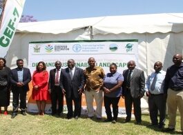 Delegates attending the launch of the GEF7 pose for a photo: Photo credit @FAO/Kevin