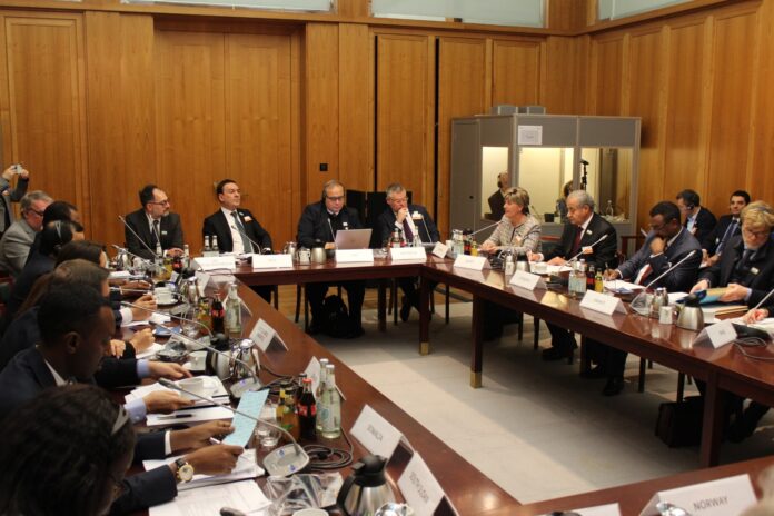 FAO Chief Economist Máximo Torero moderated a breakout session on “Agrifood systems transformation: a worldwide response to multiple crises” ©FAO
