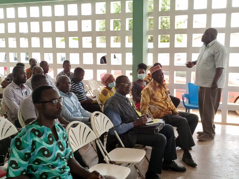 Dr. Akabua addressing participants