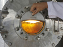 A sunflower oil refinery in Ukraine. ©FAO/Anatolii Stepanov