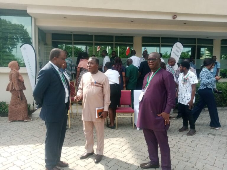 Picture of participants of the West African regional consultative meeting to transform dryland agriculture  