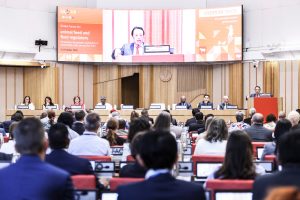 The Forum highlights a sector that generates approximately $400 billion in annual commercial turnover, produces 1 billion tons of livestock feed, and employs over 250,000 skilled workers, technicians, managers and professionals worldwide.©FAO/Alessandra Benedetti