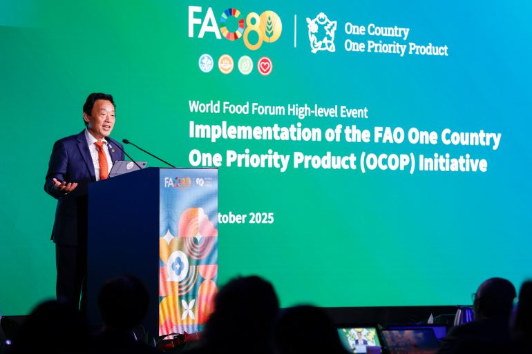 FAO Director-General QU Dongyu delivers opening remarks at the OCOP event ©FAO/Giulio Napolitano