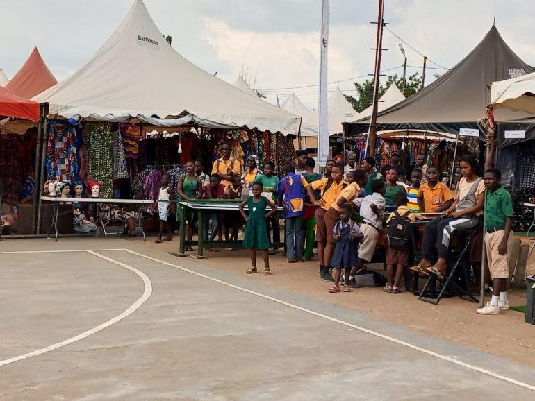 Ho West District opens doors to investors