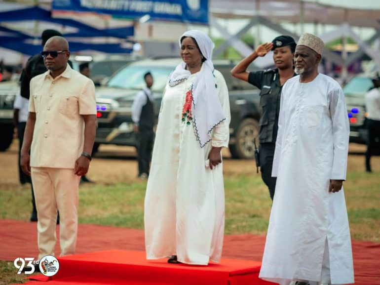 Gov’t on track to complete 100,000-bird Pomadze poultry farm – Vice President