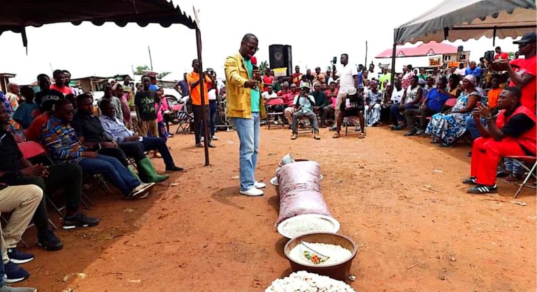Maize Farmers in Bono East appeal to Parliament over price collapse