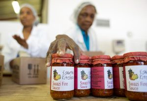 Adding value to local chillies through agro-processing in Eswatini©FAO/Giulio Napolitano
