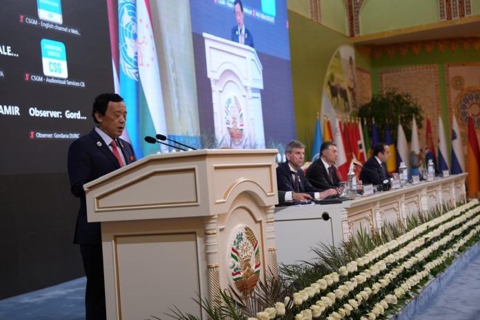 The FAO Regional Conference for Europe is being held in Dushanbe under the overarching theme “Uniting for Sustainability: Integrating climate action, biodiversity conservation and land restoration for sustainable agrifood systems in Europe and Central Asia.” ©FAO/Aziz Sattori