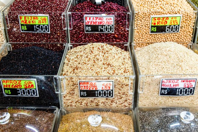 Rice offered at a market in Brazil. ©FAO/Miguel Schincariol Rice offered at a market in Brazil. ©FAO/Miguel Schincariol