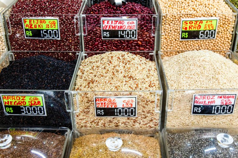 Rice offered at a market in Brazil. ©FAO/Miguel Schincariol