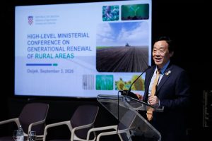 FAO Director-General QU Dongyu delivers his remarks at the High-Level Ministerial Conference on Generational Renewal in Rural Areas.©FAO/Giuseppe Carotenuto