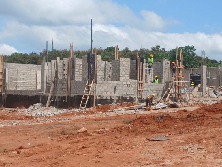 President Mahama inspects Bechem Poultry Processing Factory Project