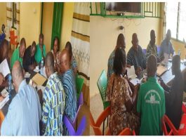 Executive members sign amended constitution
